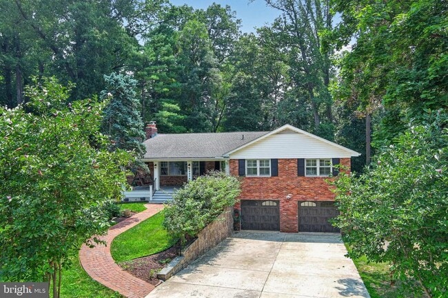 Building Photo - 6443 Walters Woods Dr