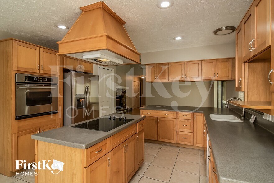 Building Photo - 1448 Monte Lake Dr