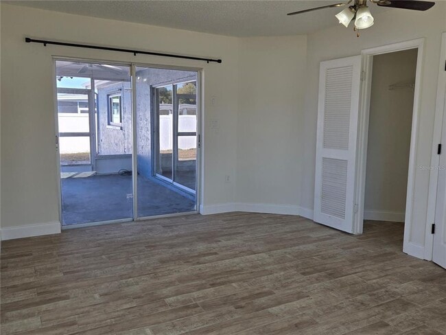 Building Photo - 9629 Morehead Ln