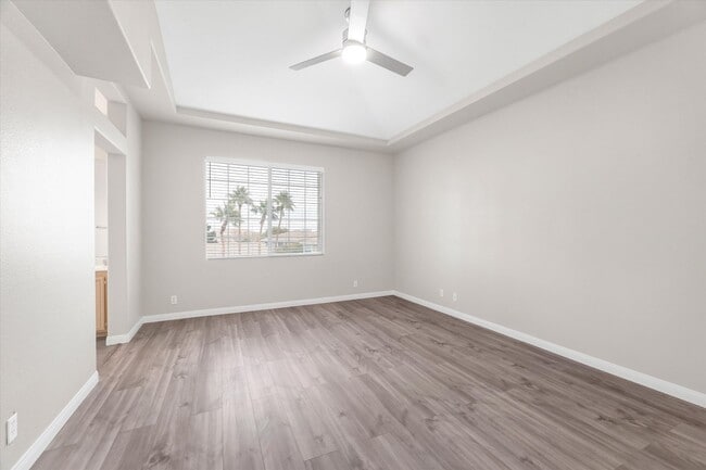 Building Photo - Summerlin Location