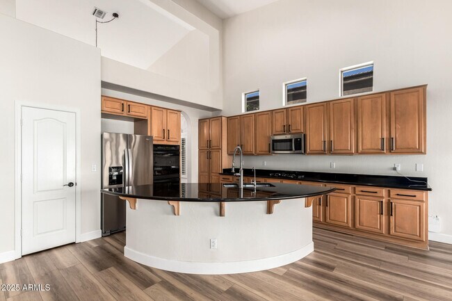 Building Photo - 7446 E Journey Ln