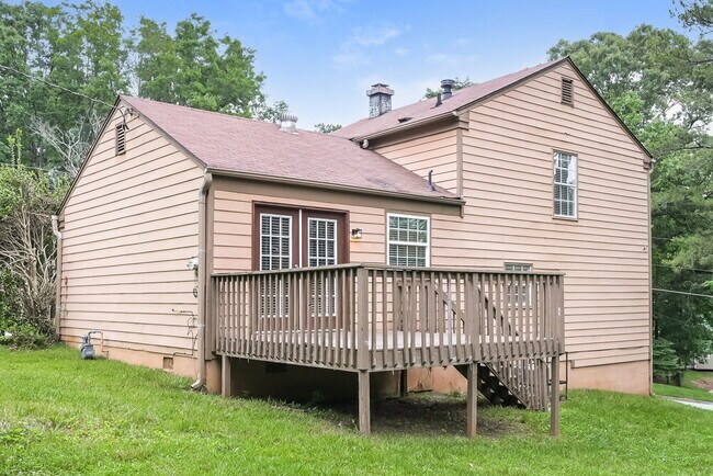 Building Photo - 401 Sherwood Oaks Rd