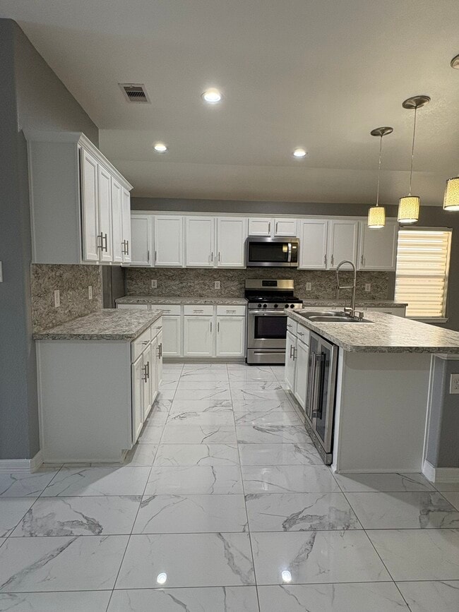 Building Photo - 21007 Whitehaven Bluff Trail