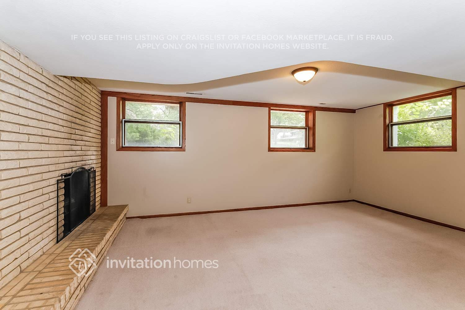 Building Photo - 2743 Farrington St
