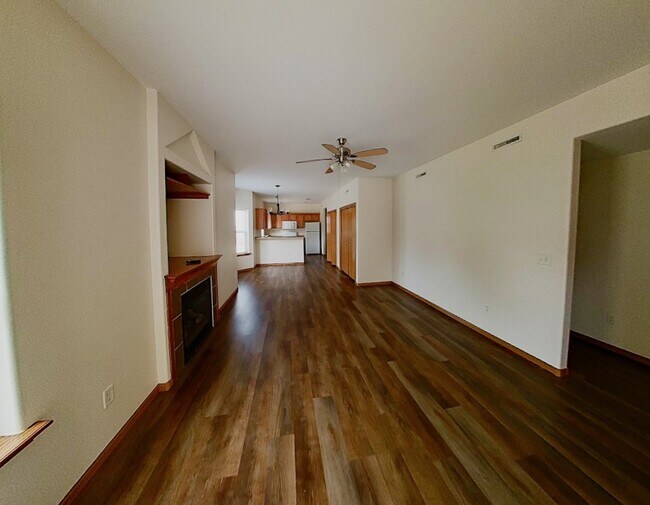 Building Photo - 514 Olive St