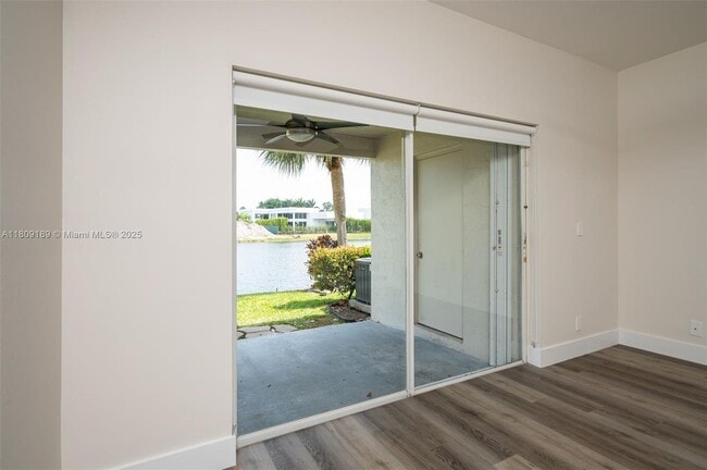 Building Photo - 16795 Hemingway Dr