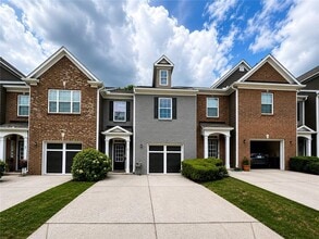 Building Photo - 4922 Sherwood Way