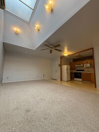 Building Photo - 410.5 N Pearl St