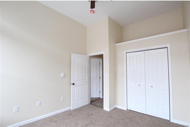Building Photo - Village of Carthage 2 Bedroom / 1 Full Bath Completely Renovated Apartment