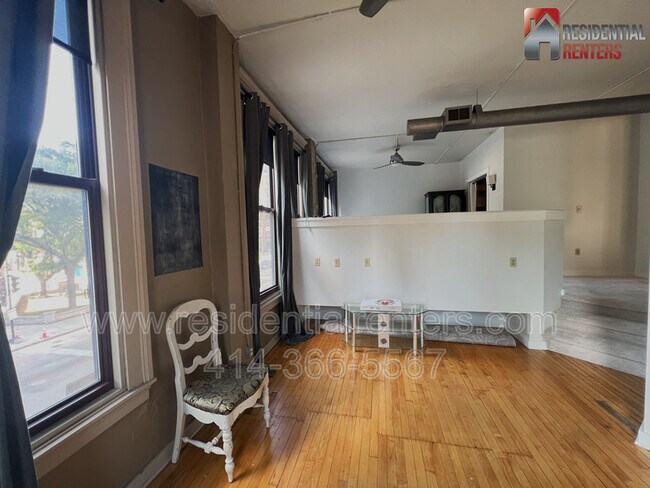 Building Photo - 108 W Wells St