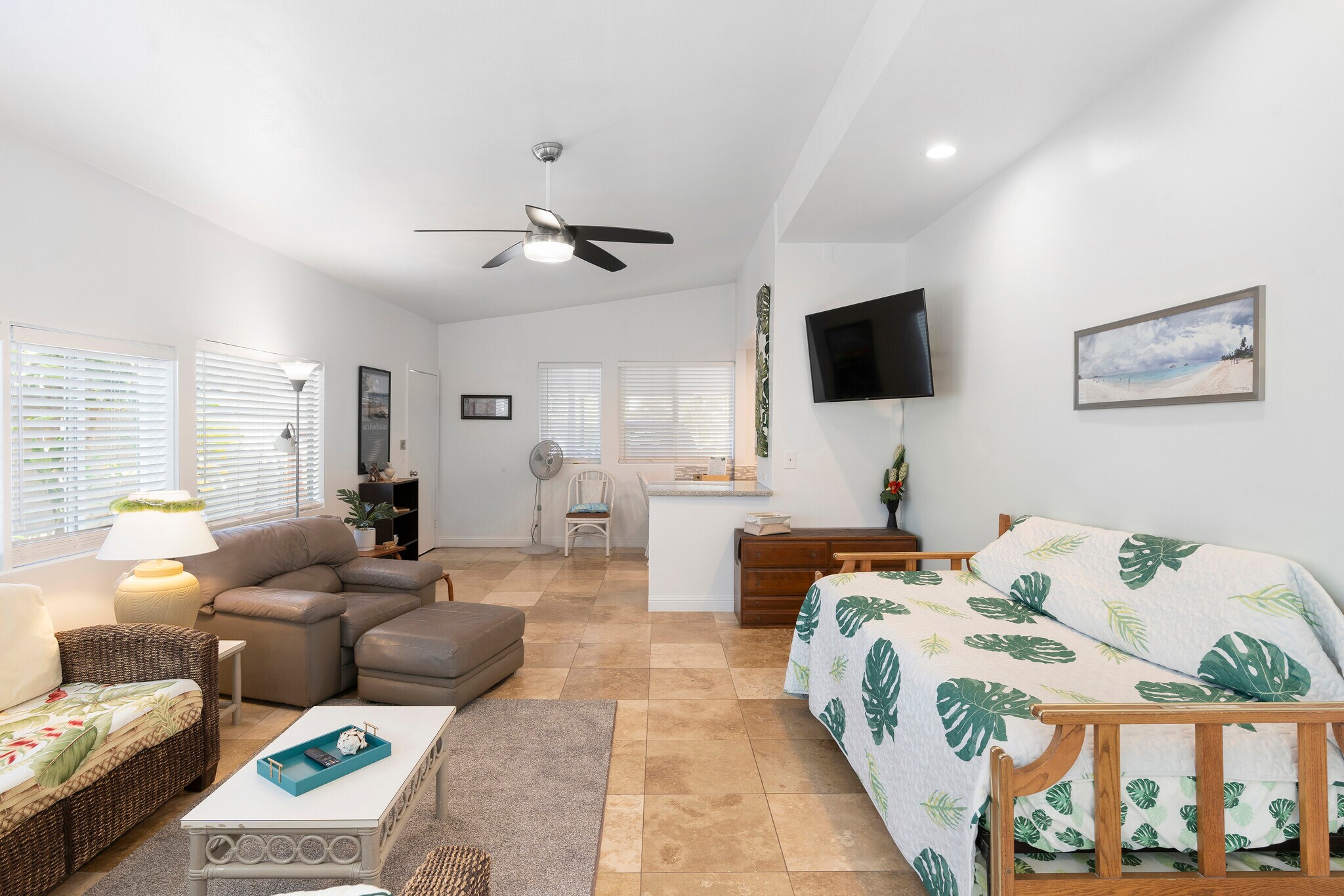 Building Photo - 516A N Kainalu Dr