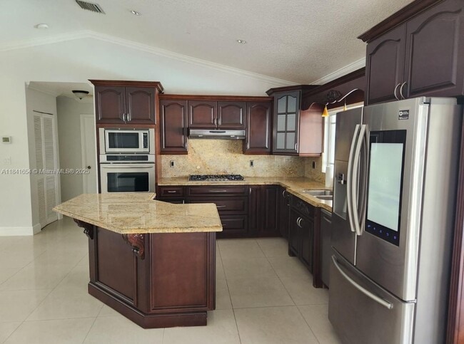 Building Photo - 17153 SW 149th Pl
