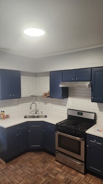 Building Photo - 1611 Elmwood Ave