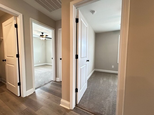 Building Photo - The Landing at Lewis Creek | 4 bedrooms, 2.5 baths