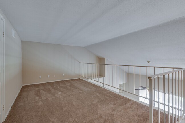 Building Photo - 14777 Wunderlich Dr