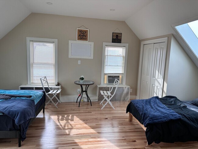 Building Photo - EXTREMELY GORGEOUS 5 BED 3.5 BATH IN NEWTON!!! BRAND NEW RENOVATION!!!