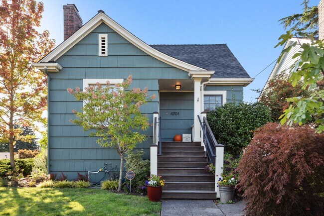 Building Photo - 4701 36th Ave NE