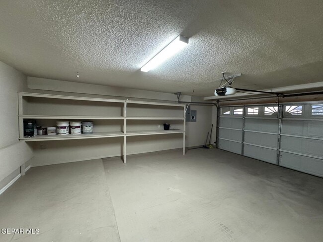 Building Photo - 398 Bentridge Drive