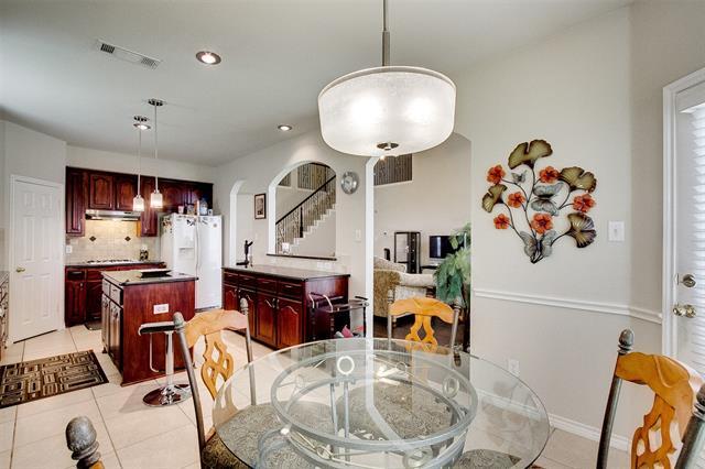 Building Photo - 705 Sundown Way