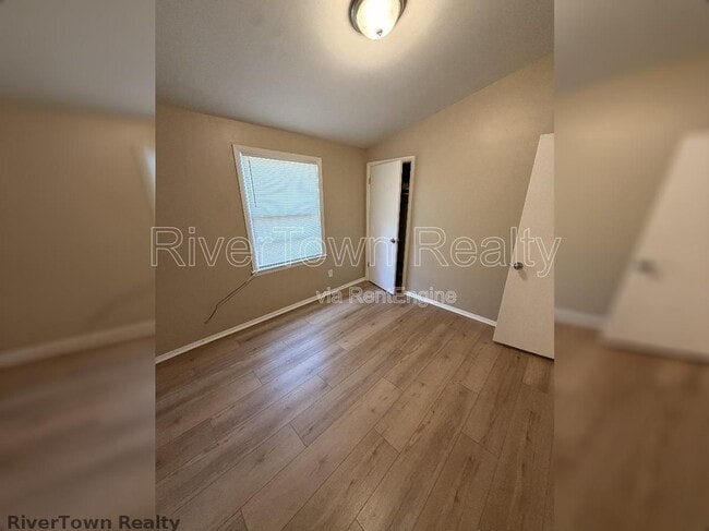 Building Photo - 4825 Bridgedale Ave