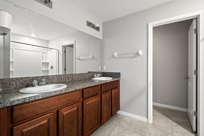 Building Photo - BEAUTIFUL Home For Rent in Cypress Creek!