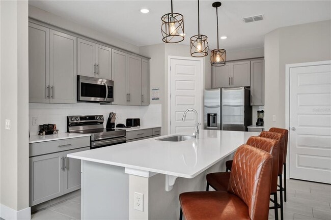 Building Photo - 7833 Spectrum Dr