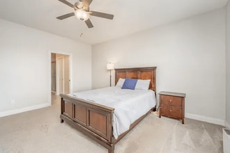 Building Photo - 5864 E Central Park Ave