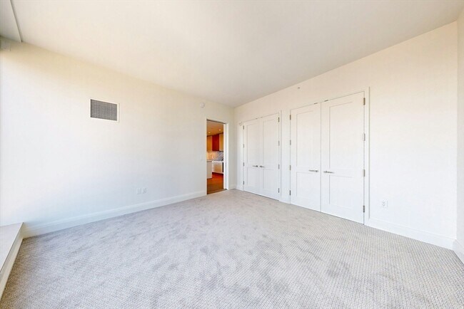 Building Photo - 240 Devonshire St