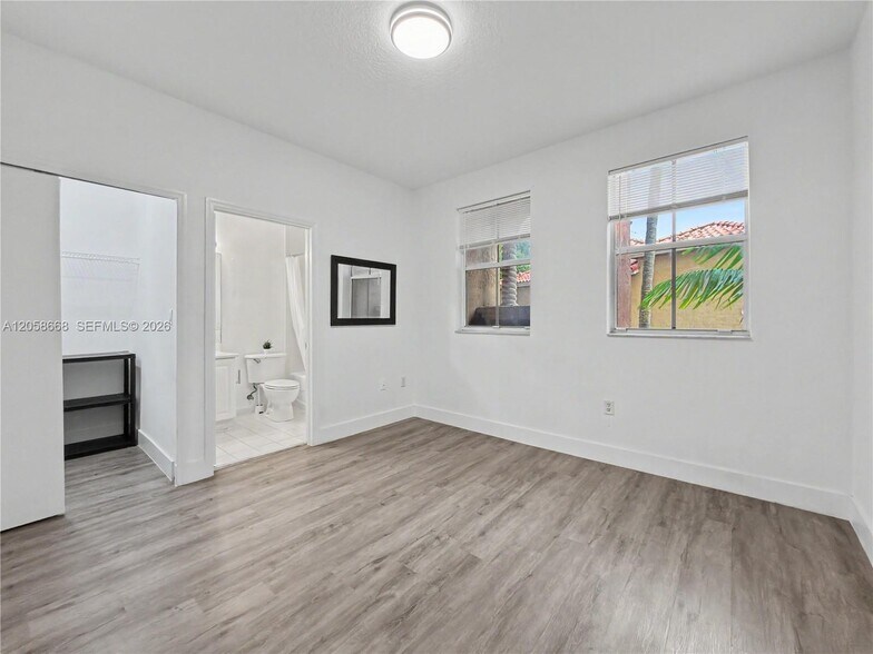 Building Photo - 10573 SW 6th St