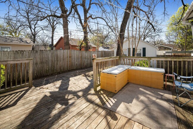 Building Photo - Charming 3 Bedroom House in Park Hill