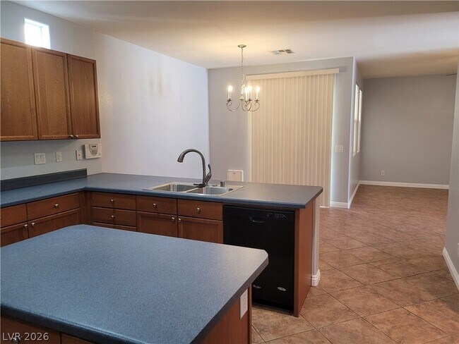 Building Photo - 10564 W Moultrie Ave