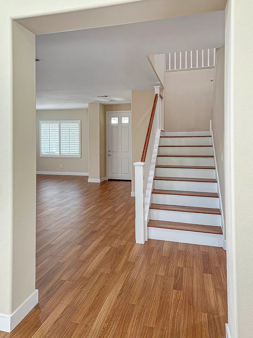 Building Photo - 25617 Henley Way