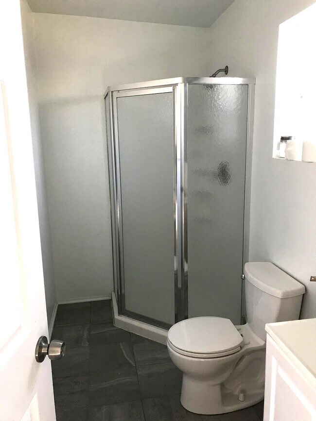 Building Photo - Manzano