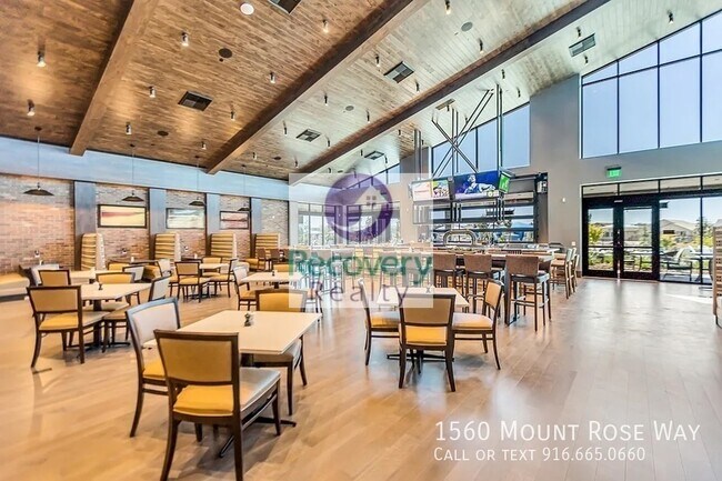 Building Photo - 1560 Mount Rose Ln