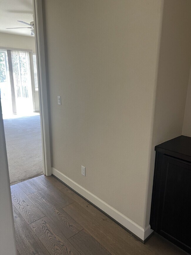 Building Photo - Stunning 4-Bed Lake View Home with Hardwood Floors