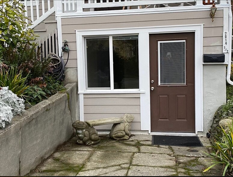 Building Photo - 7014 Brooklyn Ave NE