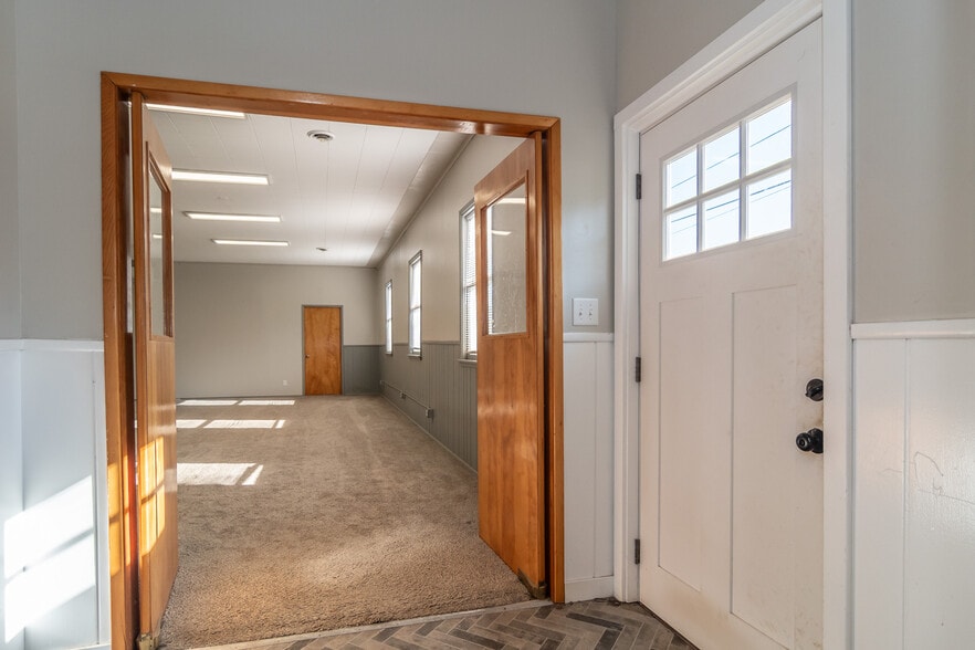 Building Photo - 500 Geary Dr