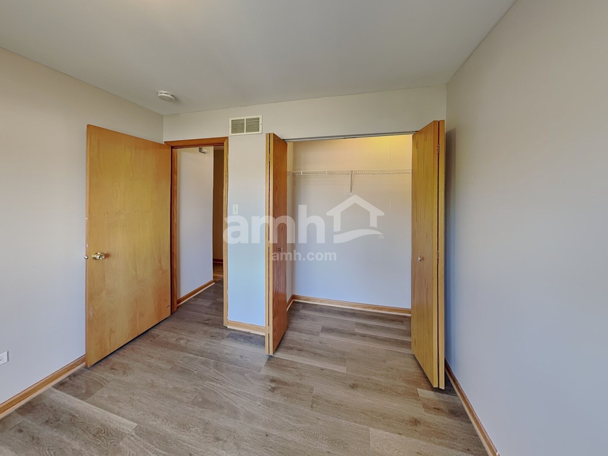 Building Photo - 2438 Foxtail Ct