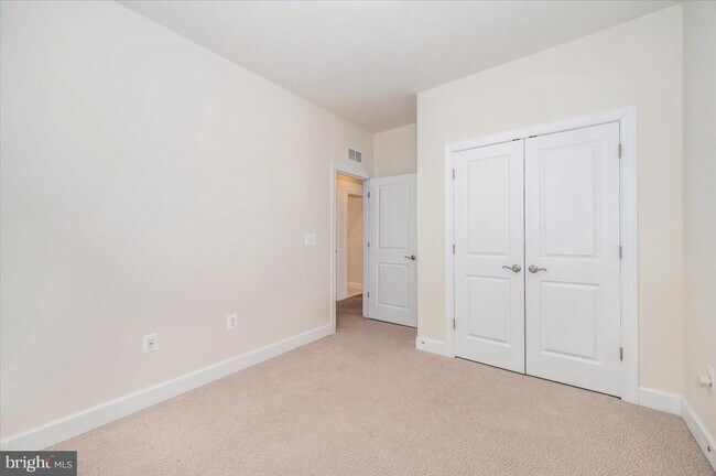 Building Photo - 45366 Daveno Square