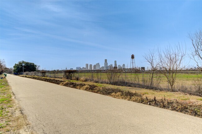 Building Photo - 2906 Stevens St