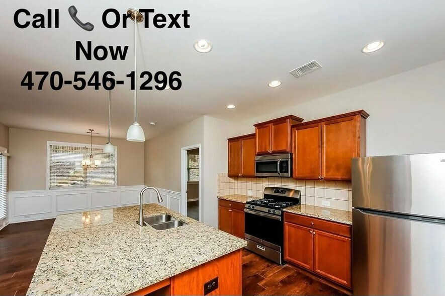 Building Photo - 211 Meadowdale Dr