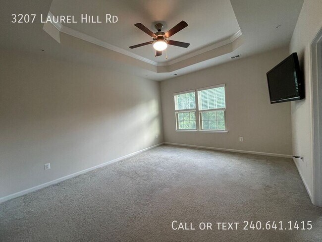 Building Photo - 3207 Laurel Hl Rd