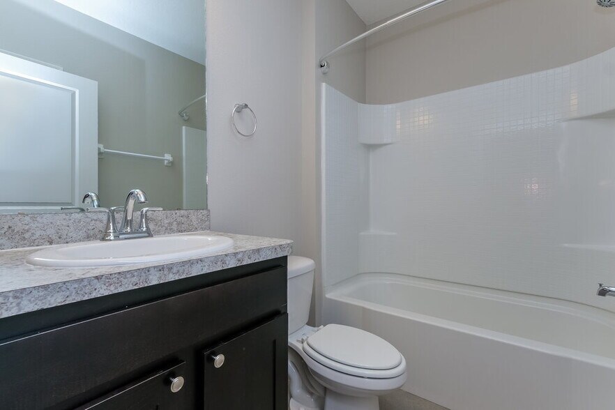 Building Photo - 10006 Warm Stone St