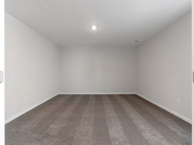 Building Photo - 140 Clairvale Ct