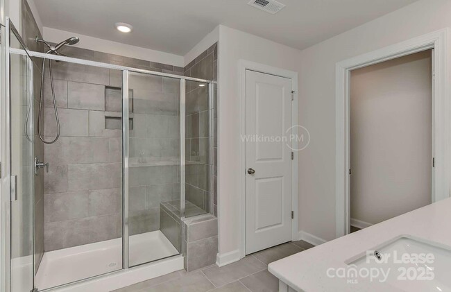 Building Photo - 4104 Armstrong Farm Dr