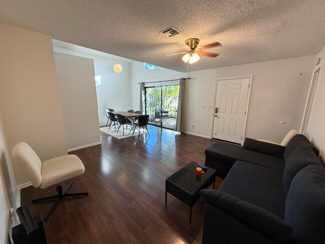 Building Photo - 1584 39th Ave