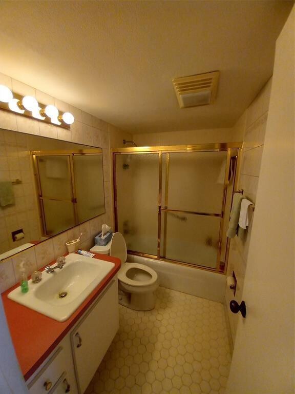 Building Photo - 1200 Hibiscus Ave