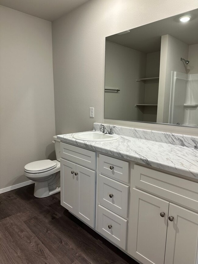 Building Photo - Brand-new 3 bedroom, 2 bath home located in historic Claremore