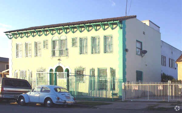 Building Photo - La Harvard Apartments