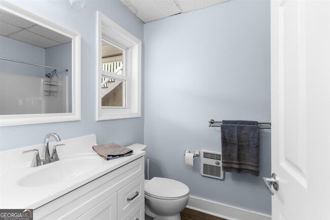 Building Photo - 1060 Old Rock Rd